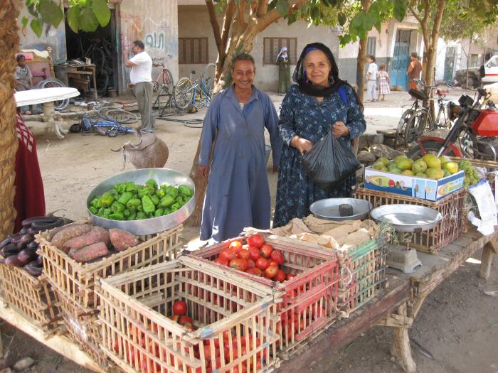 Le CALME dans la RUE du MARCHÉ Le CALME dans la RUE du MARCHÉ
